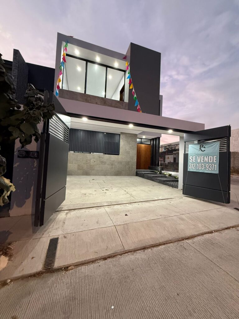 0e781643 eb9f 40c2 842e ddb16f5ff4c8 768x1024