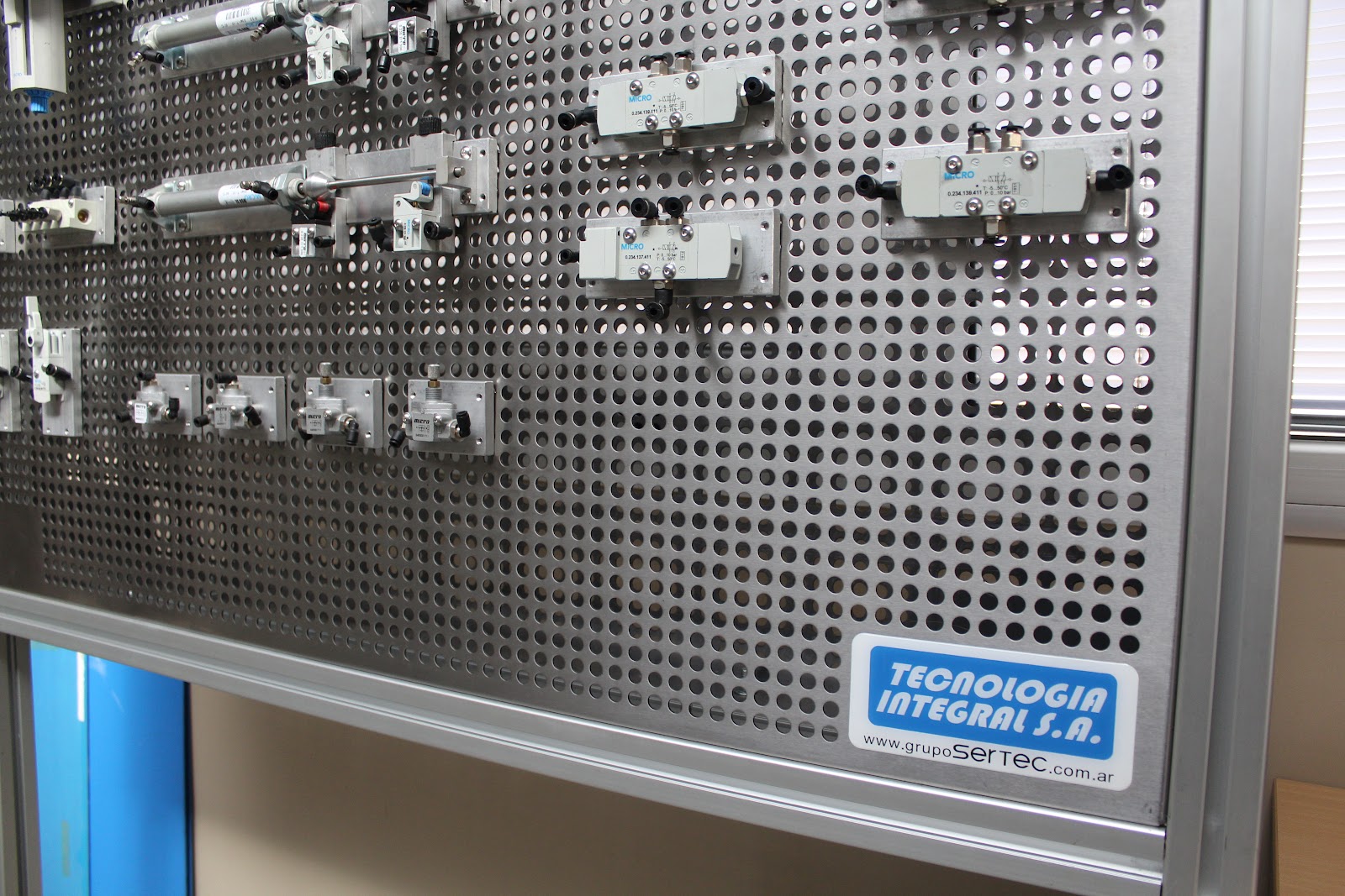 leetx-google-photo-1770332172440-4